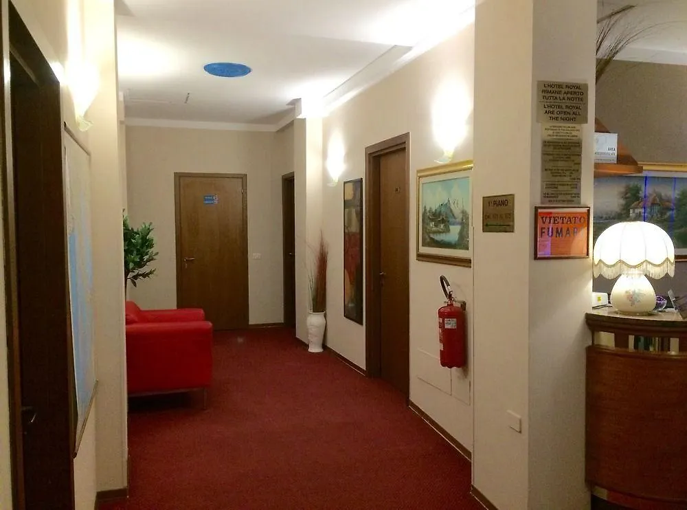 Hotel Royal Milan 3*,  Italy